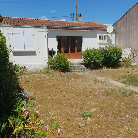 Сasa de vacaciones Charmante Maisonnette Vendeenne Proche - Fr-1-476-238 *